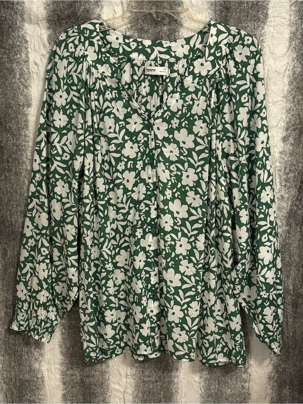 Sonoma Green Floral V-Neck Button-Front Blouse size 2X